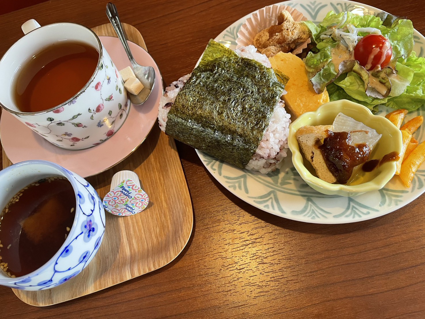 会社周辺さんぽ。懐かしの自動ドア